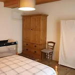 Maison Ancienne En Perigord, 10 Personnes *