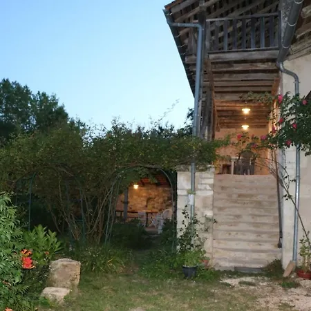 Maison Ancienne En Perigord, 10 Personnes Casa de Férias *