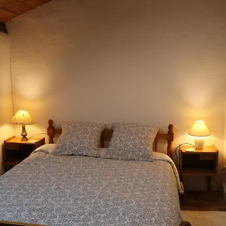 Maison Ancienne En Périgord, 10 Personnes *