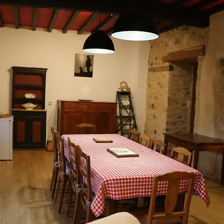 Maison Ancienne En Perigord, 10 Personnes