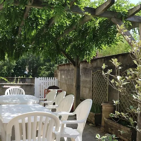 Dom wakacyjny Maison Ancienne En Perigord, 10 Personnes