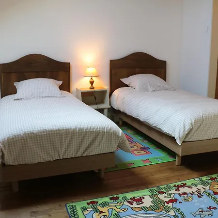 Maison Ancienne En Perigord, 10 Personnes * Milhac-de-Nontron