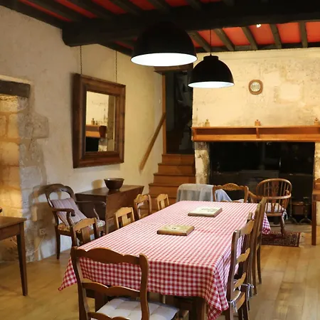 Maison Ancienne En Perigord, 10 Personnes * Milhac-de-Nontron