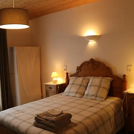 Maison Ancienne En Perigord, 10 Personnes * Milhac-de-Nontron