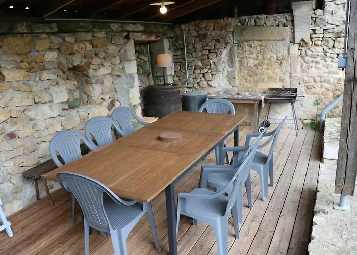 Maison Ancienne En Perigord, 10 Personnes 度假居 *