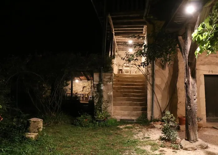 度假居 Maison Ancienne En Perigord, 10 Personnes Milhac-de-Nontron