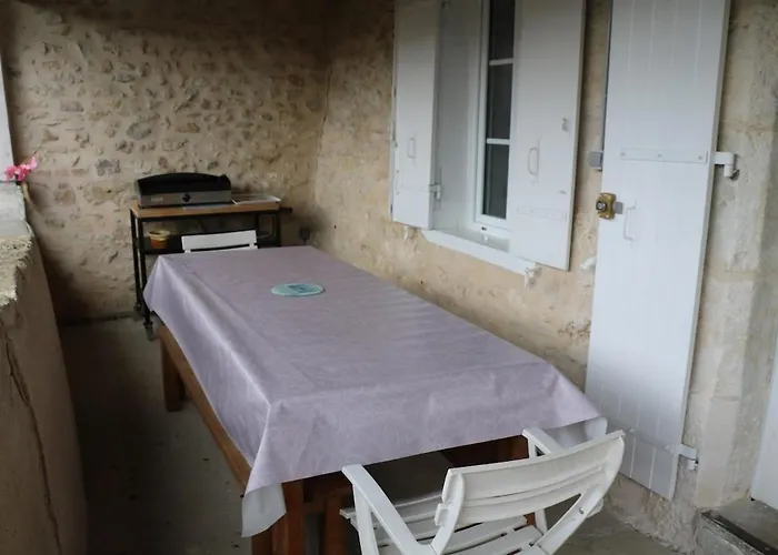 Maison Ancienne En Perigord, 10 Personnes 度假居