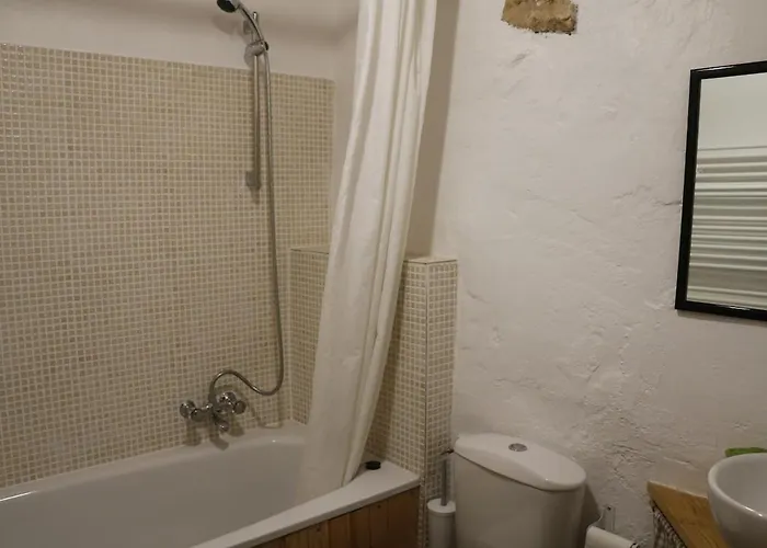 Maison Ancienne En Perigord, 10 Personnes *